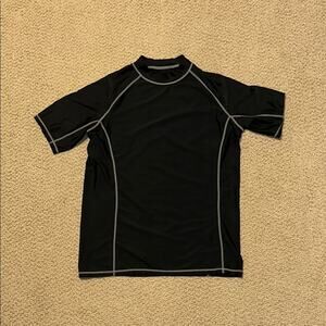 Black Rash Guard Short Sleeve Swimwear - size L